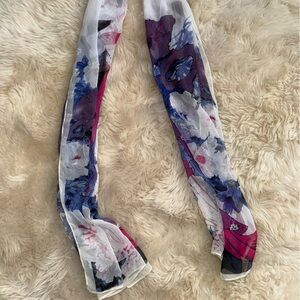 Womens scarf